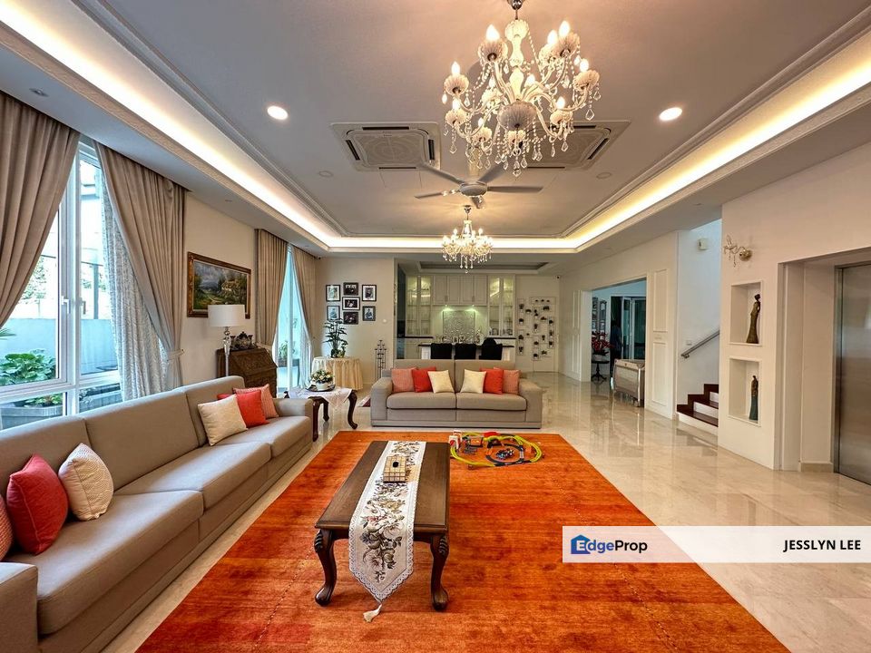 Renovated 3.5 Storey Bungalow Aspen Garden Residence Cyberjaya  , Selangor, Cyberjaya