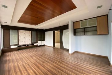 Impian Golf & Country Club