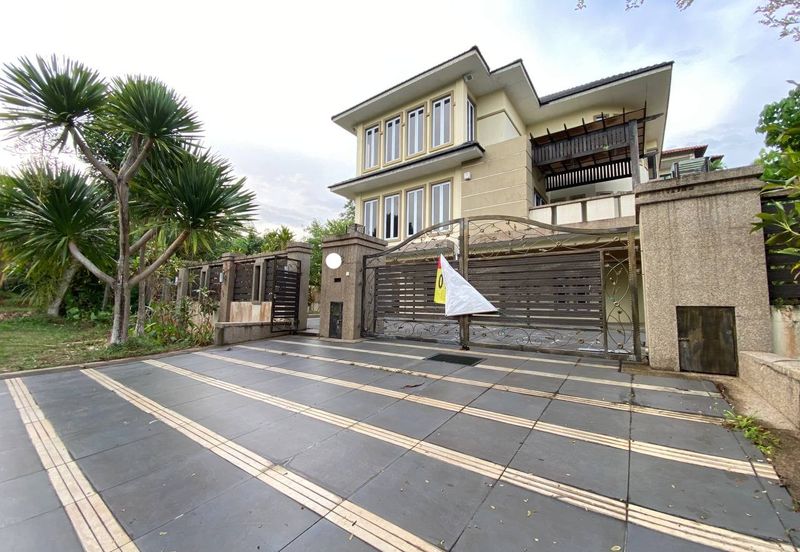 Impian Golf & Country Club