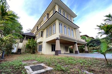 Impian Golf & Country Club