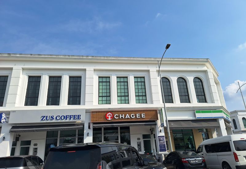 Ivoris @ Eco Majestic