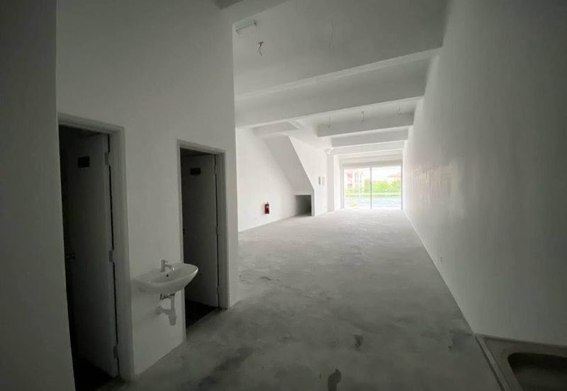 3 Storeys Shoplot [GROUND FLOOR] Avenue 3, Medan Puteri @ Bandar Tasik Puteri, Rawang, Selangor