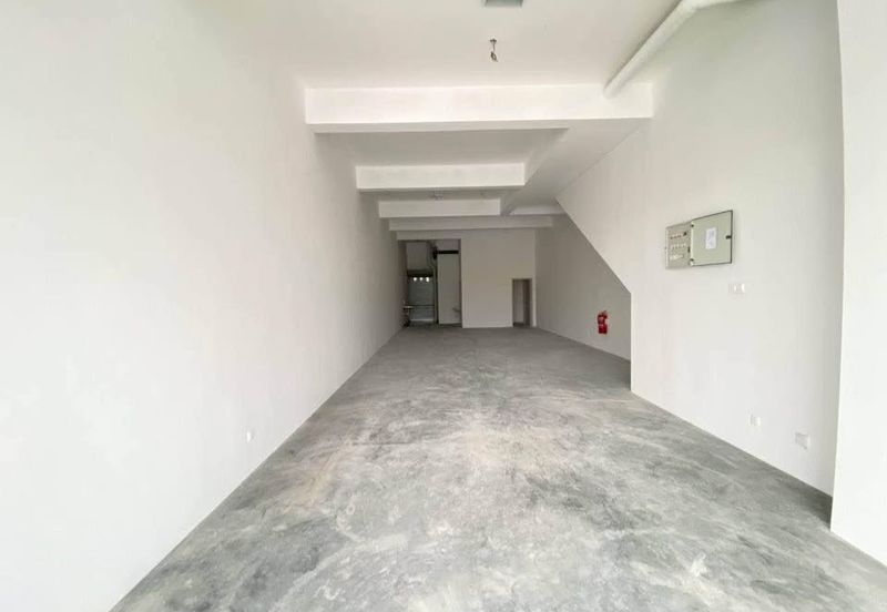 3 Storeys Shoplot [GROUND FLOOR] Avenue 3, Medan Puteri @ Bandar Tasik Puteri, Rawang, Selangor