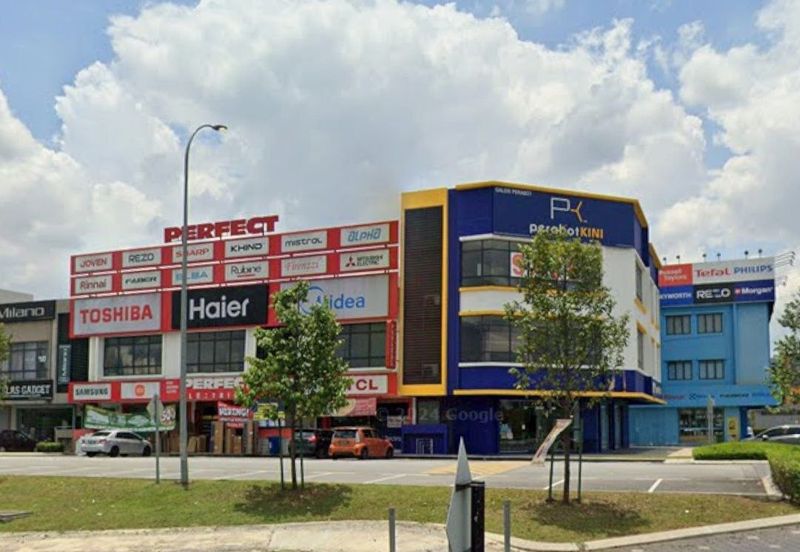 Triana @ Tropicana Amans