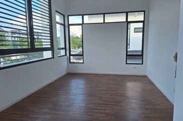 Tenderfields @ Eco Majestic