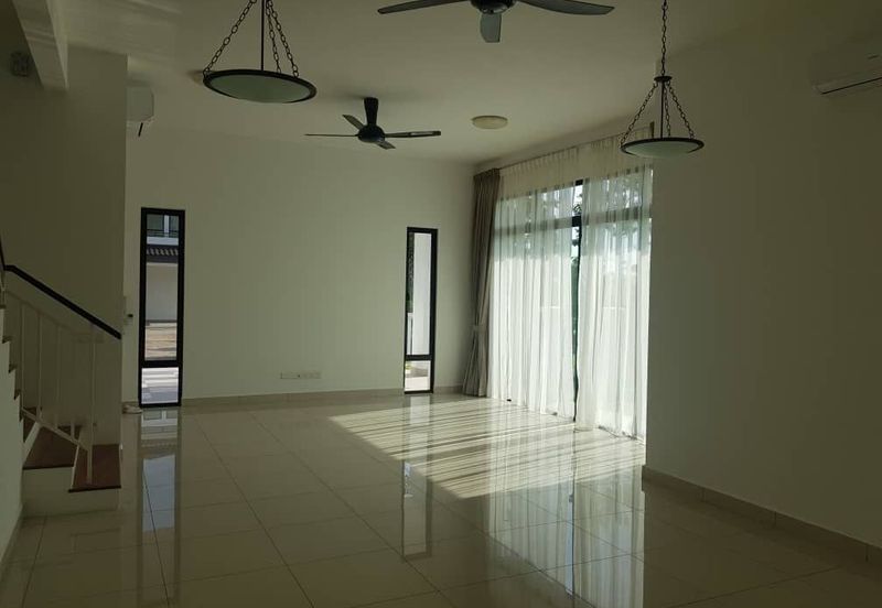 Tenderfields @ Eco Majestic