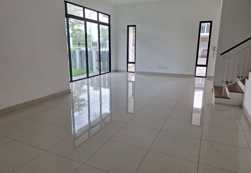 Tenderfields @ Eco Majestic