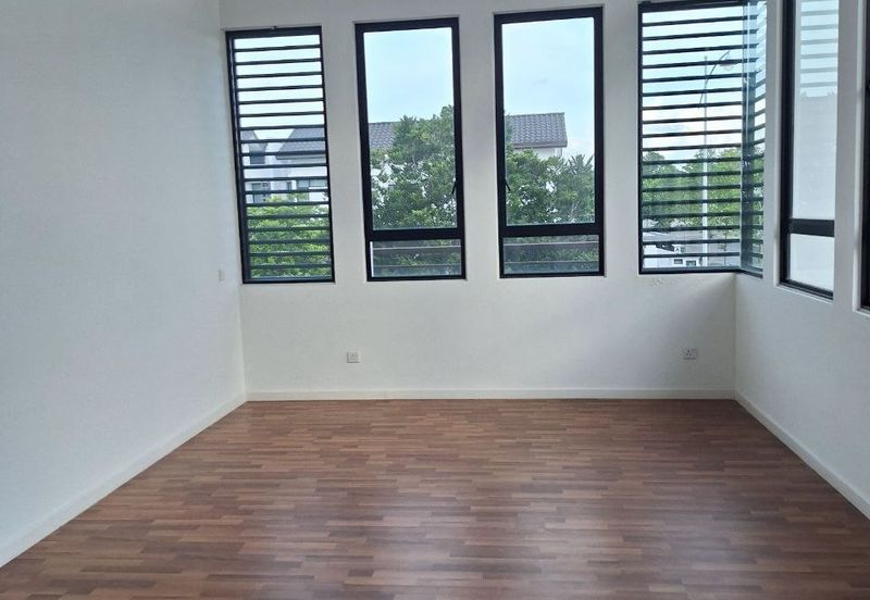 Tenderfields @ Eco Majestic