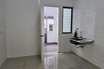 Cradleton @ Eco Majestic