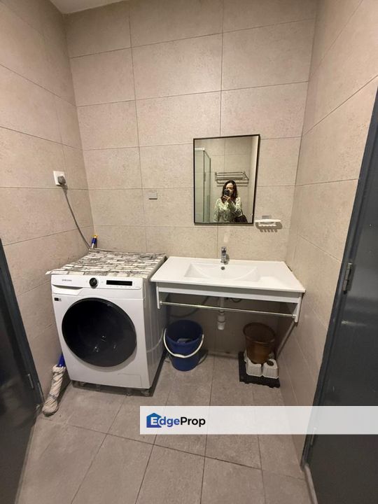 (Partially Furnished ) Aera Residence Petaling Jaya for Sale, Selangor, Petaling Jaya