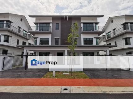3 Storeys Semi D Cluster, Villa Astana Kajang Fully Furnished For Sale, Selangor, Kajang
