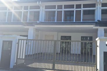 Cradleton @ Eco Majestic