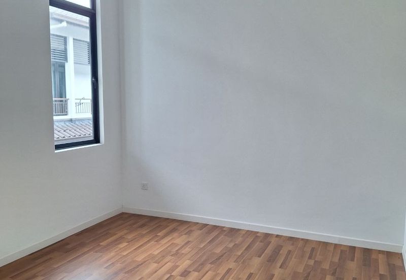 Tenderfields @ Eco Majestic