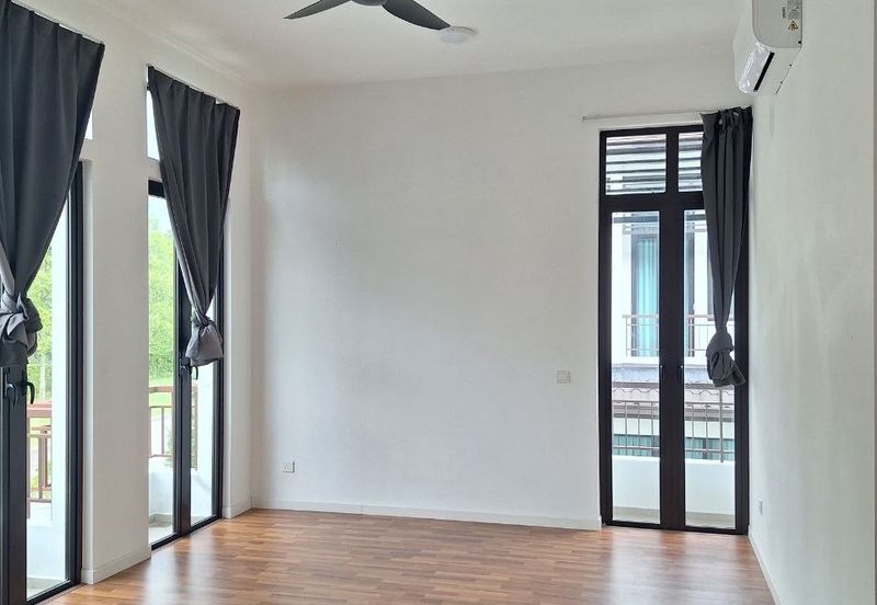 Tenderfields @ Eco Majestic