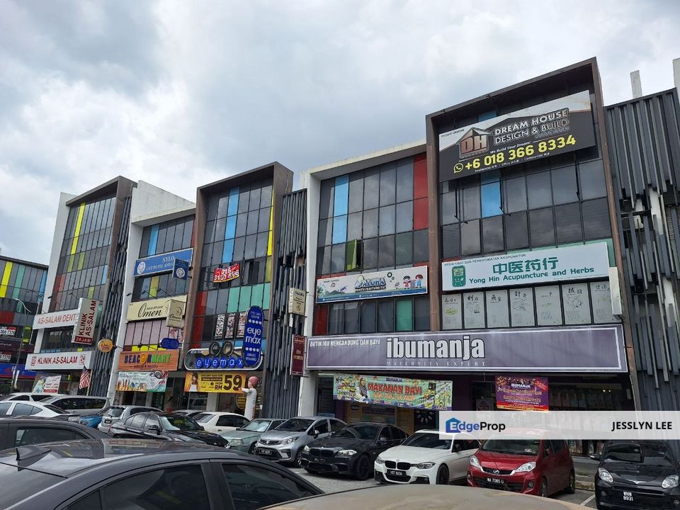 Setia  Ecohill  Taipan, Semenyih...Opposite Shopping mall, Selangor, Semenyih