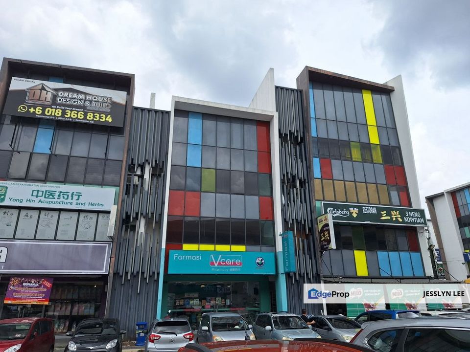 Setia  Ecohill  Taipan, Semenyih...Opposite Shopping mall, Selangor, Semenyih