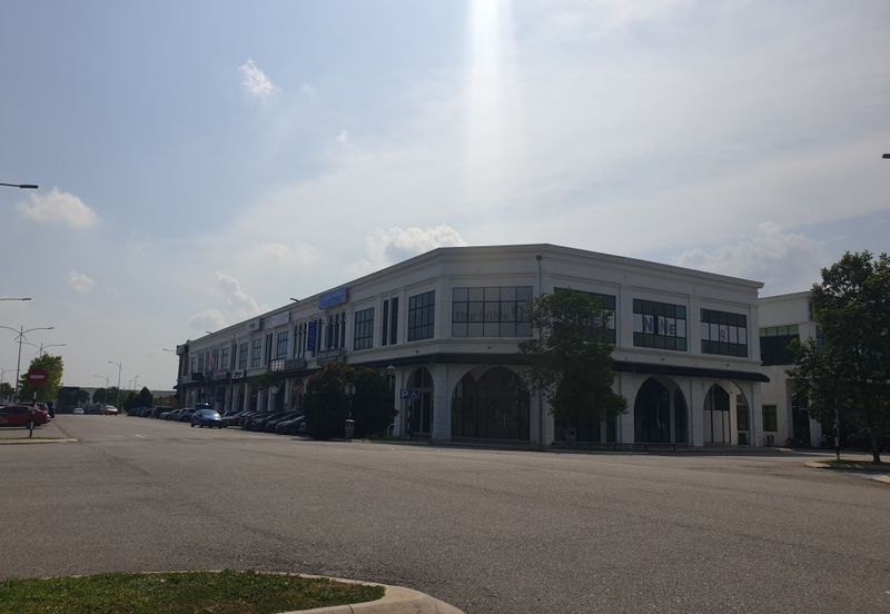 Ivoris @ Eco Majestic