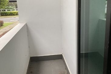 Cradleton @ Eco Majestic