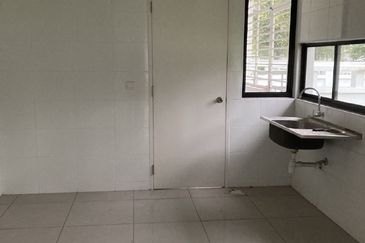 Cradleton @ Eco Majestic