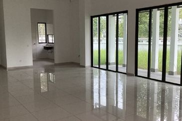 Cradleton @ Eco Majestic