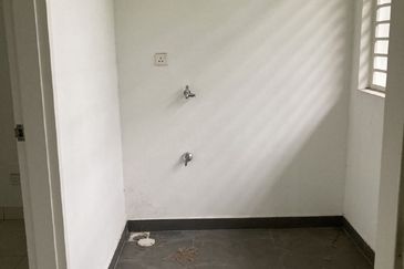 Cradleton @ Eco Majestic