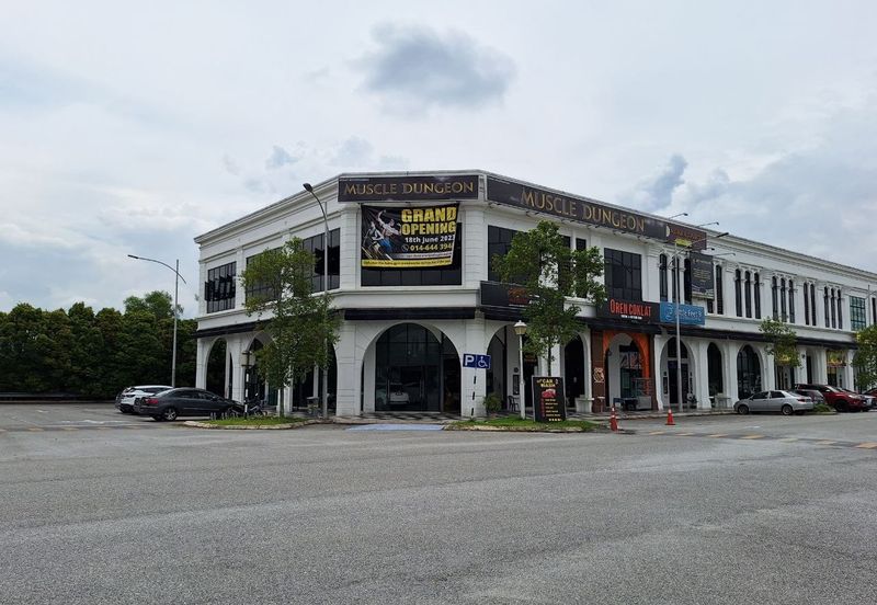 Ivoris @ Eco Majestic