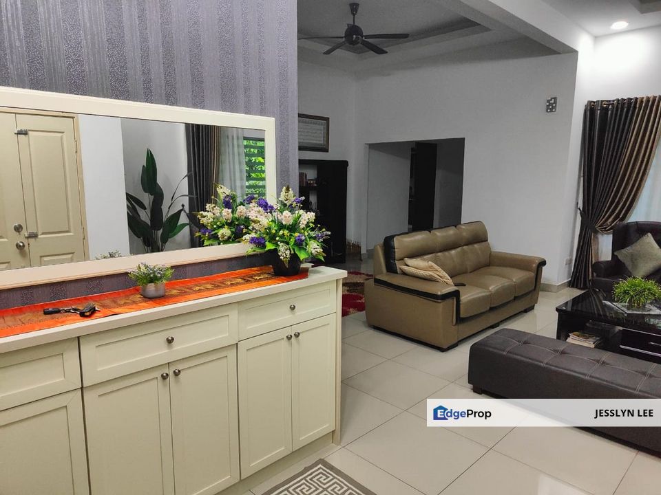 [Renovated] Bandar Tasik Kesuma Semenyih  Semi D For Sale, Selangor, Semenyih