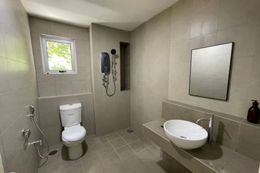 Jadite Suites @ Jade Hills