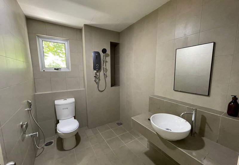 Jadite Suites @ Jade Hills