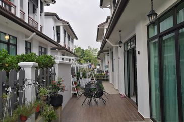 Tenderfields @ Eco Majestic