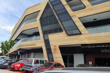 Ecohill Walk Mall, Setia Ecohill