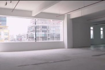 Taipan Business Centre, USJ 10