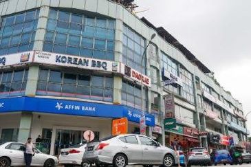 Taipan Business Centre, USJ 10