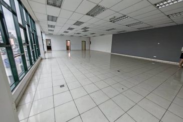Shah Alam, Seksyen 32 Semi Detached Factory For Rent Strategic & Good Location