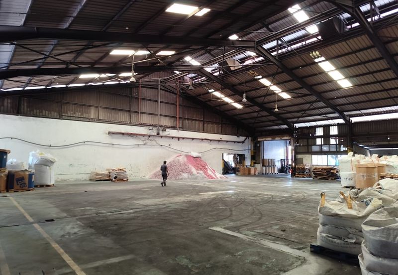 Bangi factory complex comprising of 4 blocks in 2 buildings  