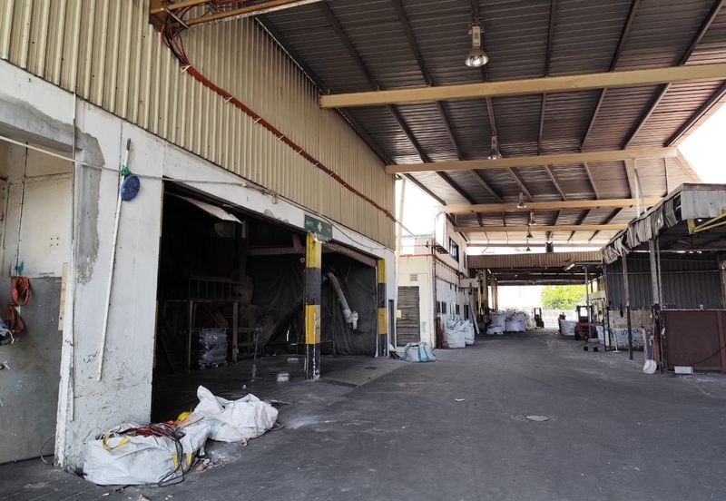 Bangi factory complex comprising of 4 blocks in 2 buildings  