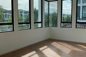 Tenderfields @ Eco Majestic