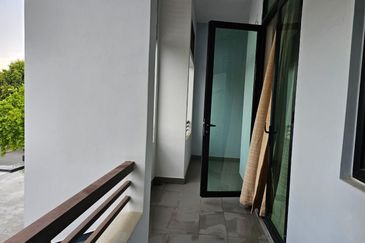 Cradleton @ Eco Majestic