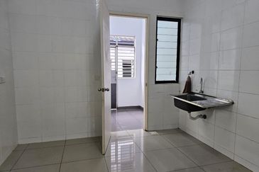 Cradleton @ Eco Majestic