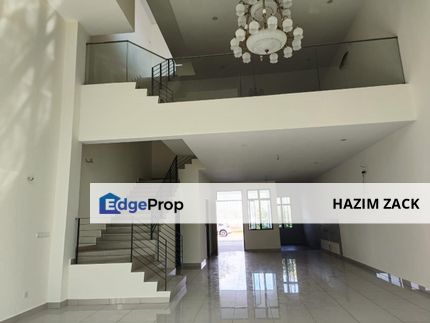 Reflexion Pool Villay 3 Storey Puchong, Selangor, Puchong