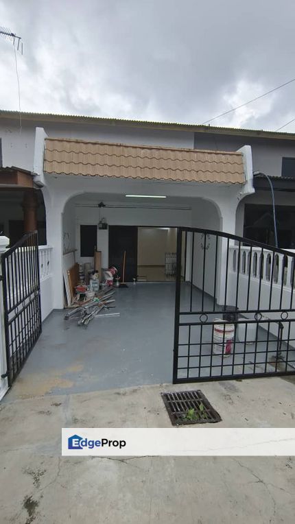 2 storey terrace house with renovated kitchen for sale in Johor, Johor, Skudai