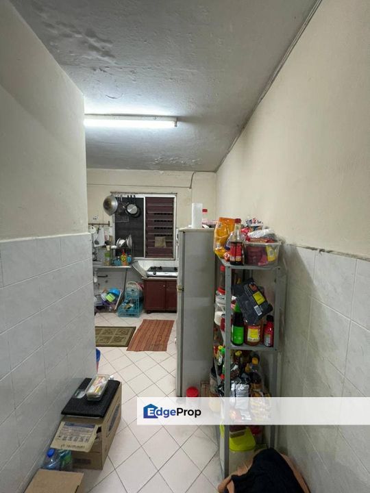 Below Market Flat PKNS, Seksyen 7, Shah Alam for Sale @RM260,000 