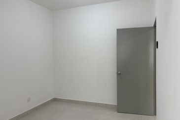 New Pangsapuri Sena Bandar Sungai Long near UTAR