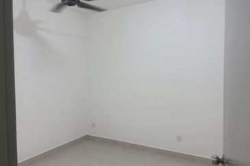 New Pangsapuri Sena Bandar Sungai Long near UTAR