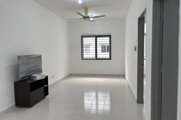 New Pangsapuri Sena Bandar Sungai Long near UTAR