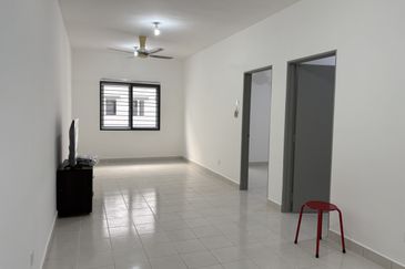 New Pangsapuri Sena Bandar Sungai Long near UTAR