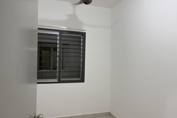 New Pangsapuri Sena Bandar Sungai Long near UTAR