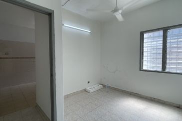 Corner Double Storey Taman Desa Permai Bdr Sg Long near Mahkota Cheras