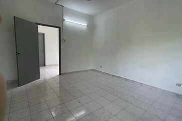 Corner Double Storey Taman Desa Permai Bdr Sg Long near Mahkota Cheras