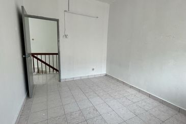 Corner Double Storey Taman Desa Permai Bdr Sg Long near Mahkota Cheras